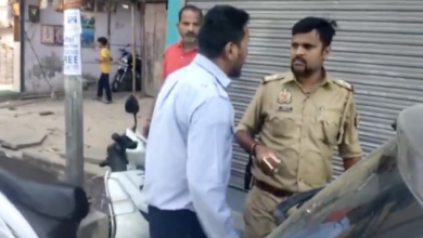 Gorakhpur Daroga Slaps Car Driver